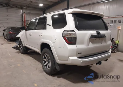 2018 Toyota 4Runner Trd Off Road из США, поврежденный, VIN JTEBU5JR0J5525423